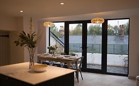 Cosy Country Townhouse In Woodstock